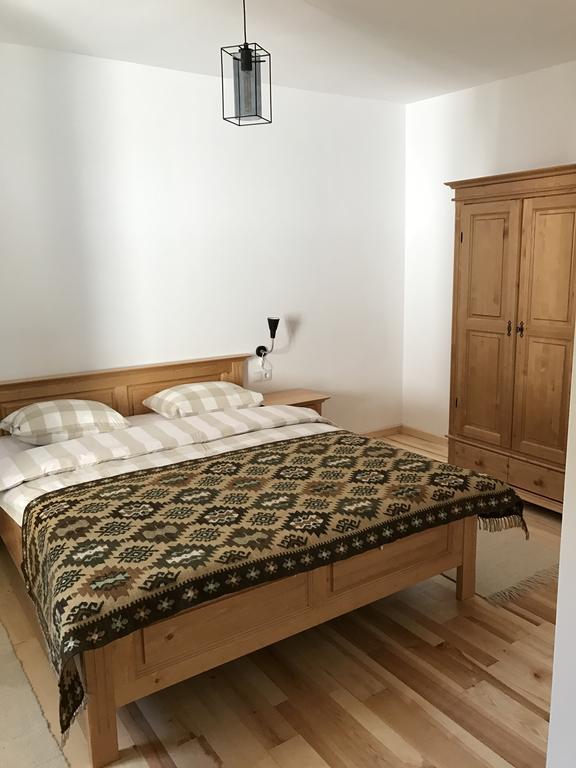 فندق Anahouse Vişeu de Sus المظهر الخارجي الصورة